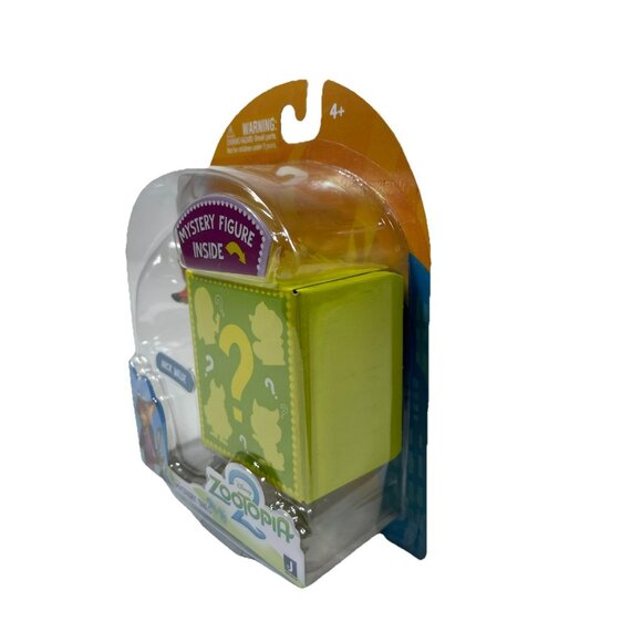 Disney Zootopia 2 Movie Mystery Tails 2" NICK WILDE & Mystery Figure Set - Picture 7 of 8